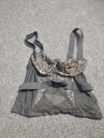 Schwarzes Spitzen-Cami