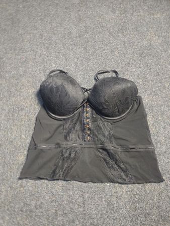 Schwarzes Korsett-Top