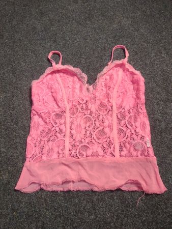 Rosa Spitzen-Camisole