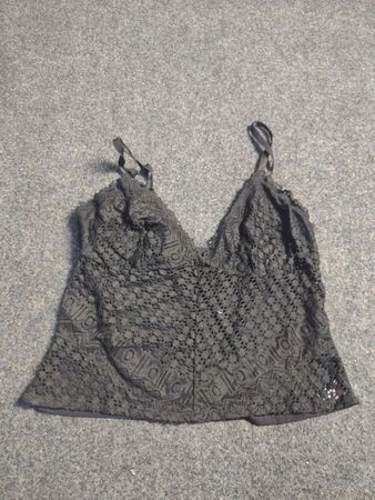 Schwarze Spitzen-Camisole