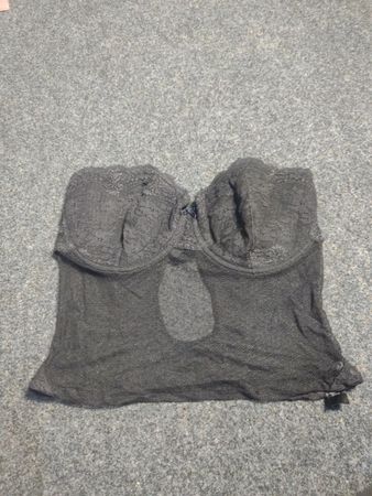 Schwarzes Spitzenkorsett-Top