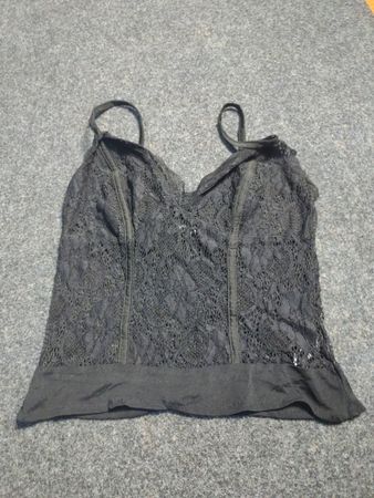 New Look Schwarzes Spitzen-Cami-Top