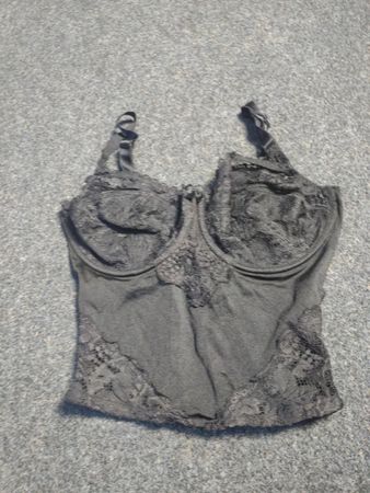 Schwarzes Spitzen-Bustier