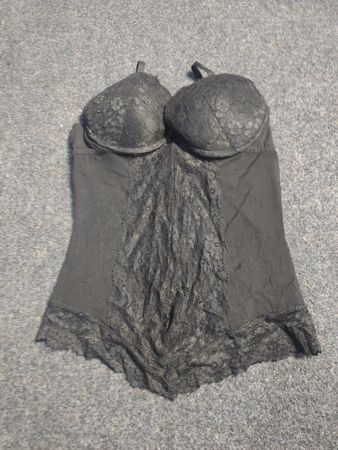Schwarzer Spitzen-Body