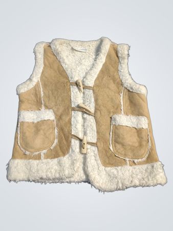 nowOn Wildleder- und Sherpa-Weste