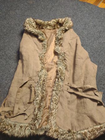 Cotton Traders Weste mit Fellbesatz