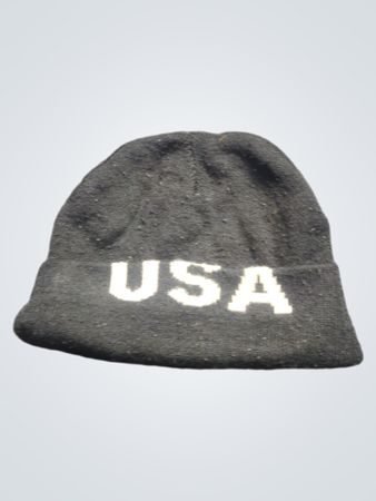 Schwarze Mütze mit USA-Schriftzug