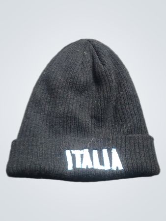 Schwarze Mütze mit ITALIA-Schriftzug
