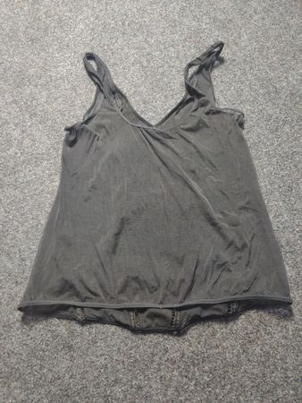 Schwarzes Tanktop