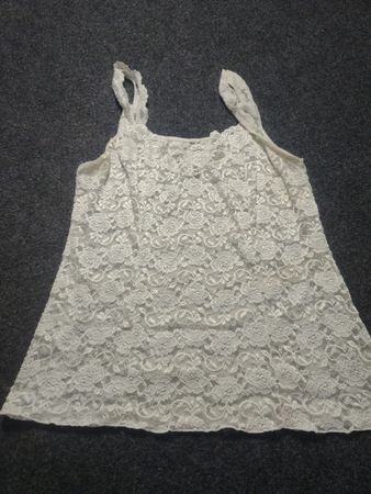 Weiße Spitzen-Camisole