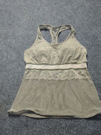 Damen-Top mit Spitzenbesatz
