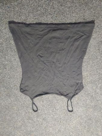 Schwarzes Trägershirt