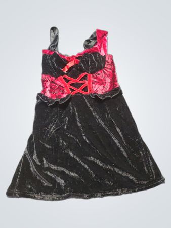 Schwarzes und rotes Samtkorsettkleid