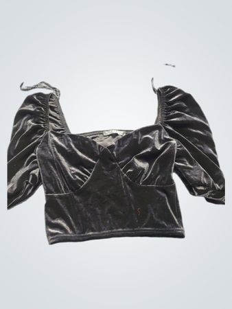Schwarzes Samt-Cropped-Top mit Puffärmeln