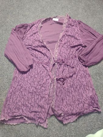 BIAGGINI Kimono Roxo Estampado com Renda