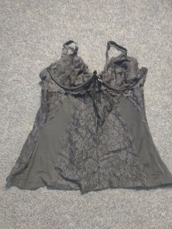 Camisola de renda preta