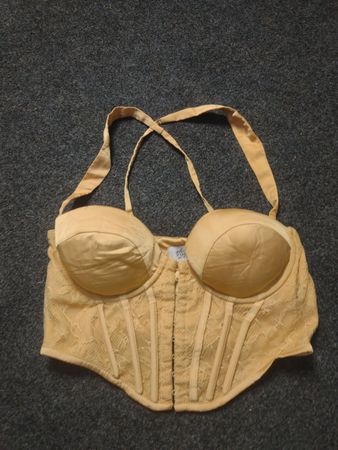 Corsetto Reggiseno in Pizzo Poli Beige con Spalline