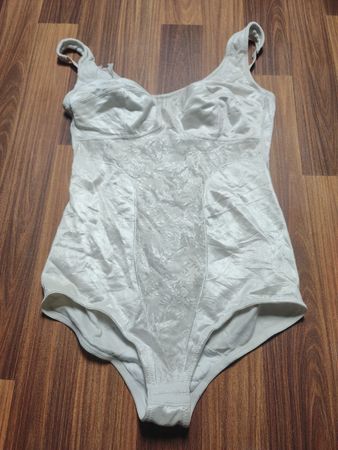 Damen Weißer Bodysuit