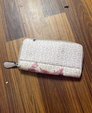 Gucci Small Zip Wallet