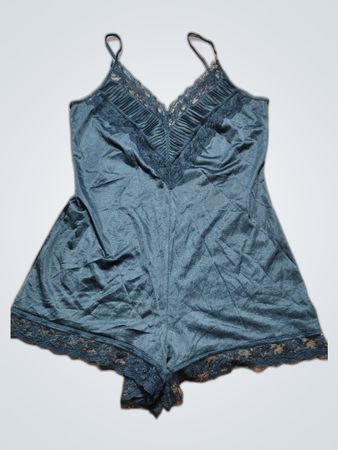 Black Lace Trim Chemise