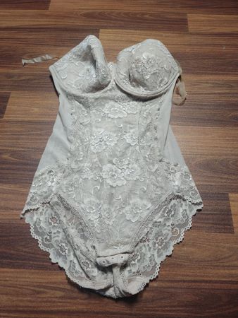 Unbranded White Lace Bustier