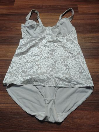 Unbranded Lace Rose Print Bralette and Panty Set