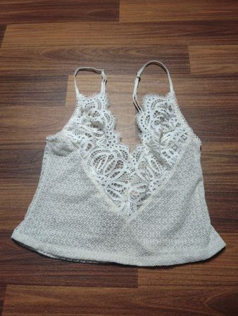 Weiße Spitzen-Bralette