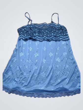 Satin-Slip mit Spitzenbesatz