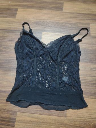 New Look Schwarzes Spitzen-Cami-Top