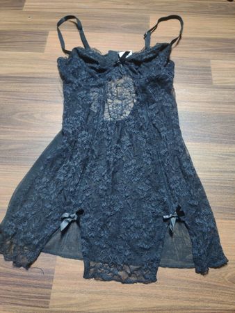 Schwarzes Spitzen-Lingerie-Set