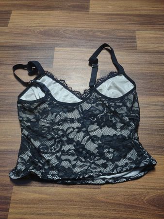 Schwarze Spitzen-Camisole