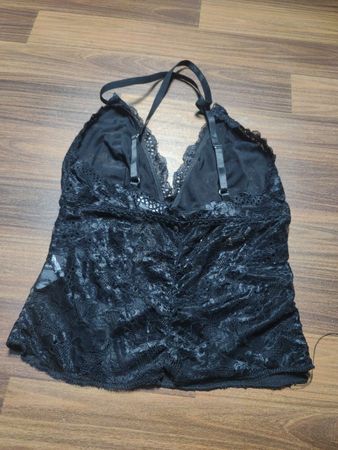AVID LOVE Schwarzes Spitzen-Cami-Top