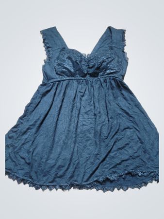 Schwarzes Spitzenrand-Tanktop