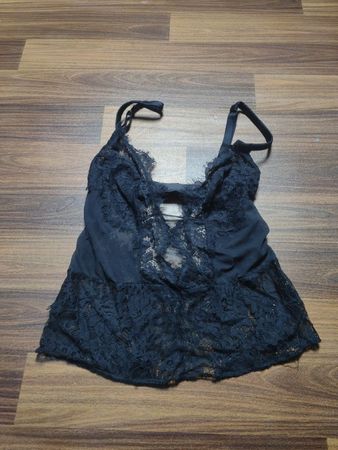 Schwarzes Spitzen-Camisole