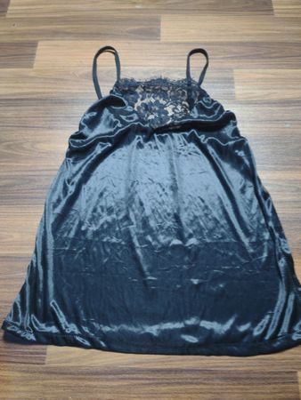 Nachthemd mit schwarzem Spitze