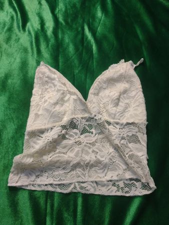 Weißes Spitzen-Bralette