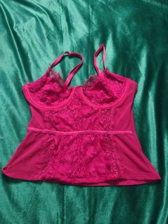 Rosa Spitzenchemise