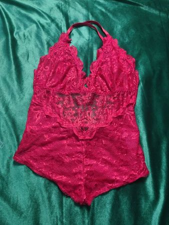 Rosa Spitzenbody