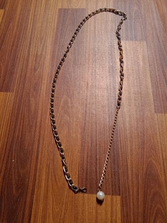 Gold Chain Necklace with Black Beads and Pearl