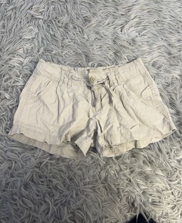 Beige Damen Shorts