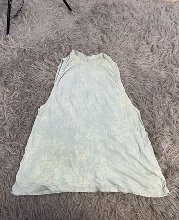 Lululemon Light Blue Tie-Dye Sleeveless Tank Top