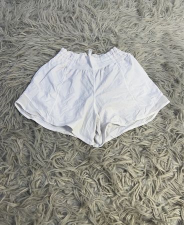 Lululemon Weiße Sportshorts