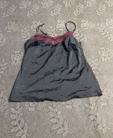 La Perla Luxe caraco noir avec bordure en dentelle rouge taille M