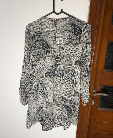 Long-Sleeve Floral Blouse