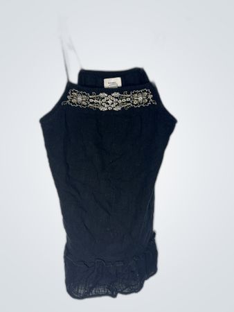 Old Navy Black Embroidered Sleeveless Top
