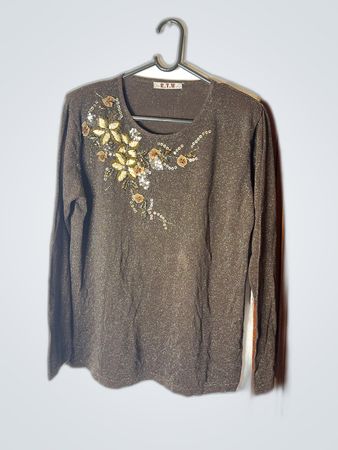 R.T.W. Embroidered Long-Sleeve Sweater