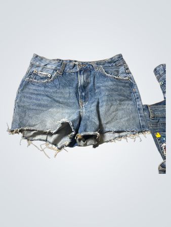 Bershka Denim-Shorts