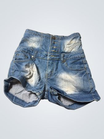 Hohe taillierte Jeansshorts mit Schnürdetail