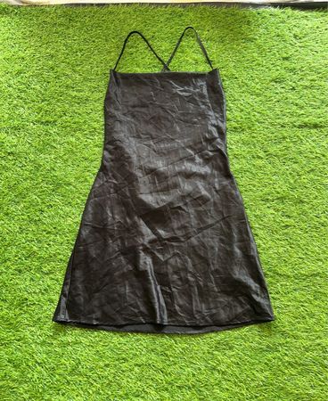 H&M Schwarzes Slip-Kleid