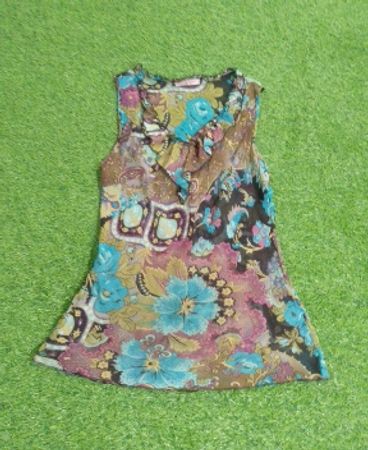 New Sensation ärmelloses Top mit Blumenmuster